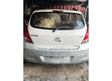 Hyundai i20 09-14 bağaj